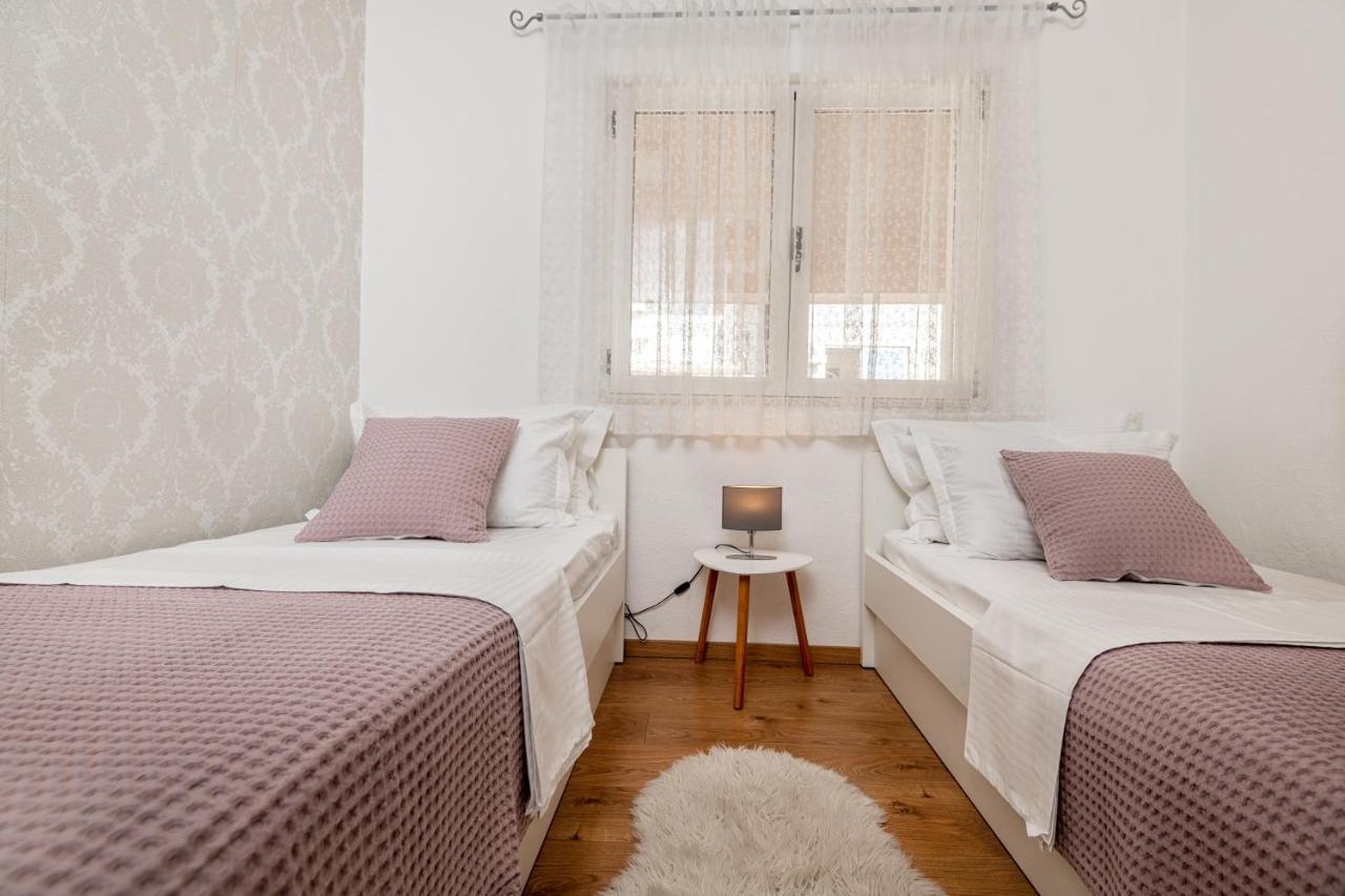 Iva Apartment Макарська Екстер'єр фото