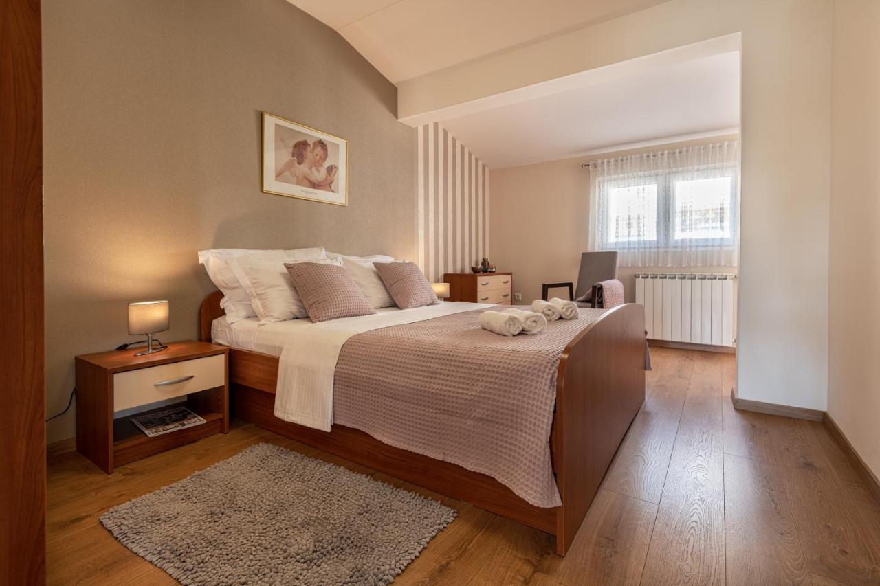 Iva Apartment Макарська Екстер'єр фото